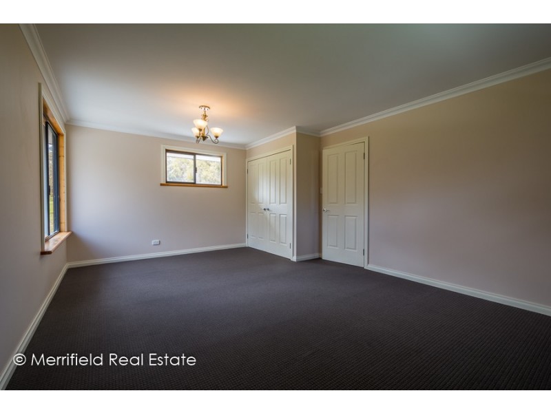 724 Hazzard Road, Millbrook WA 6330