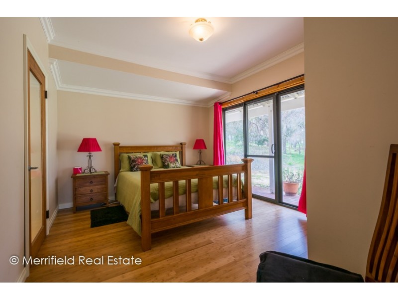 724 Hazzard Road, Millbrook WA 6330