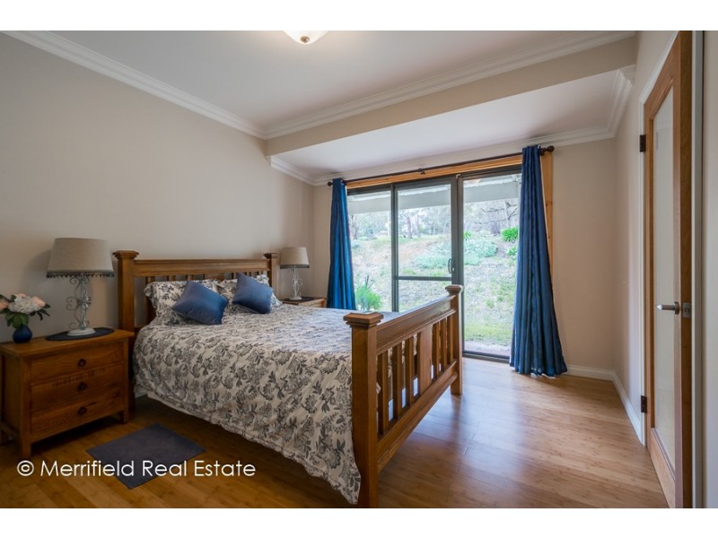 724 Hazzard Road, Millbrook WA 6330