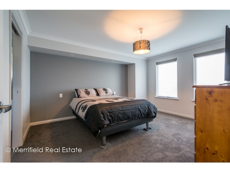 52 Hayward Crescent, Yakamia WA 6330