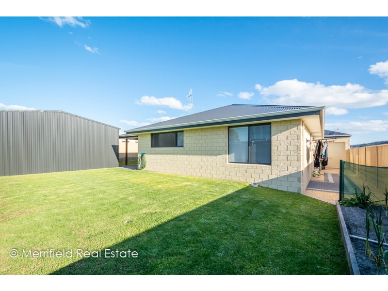 52 Hayward Crescent, Yakamia WA 6330