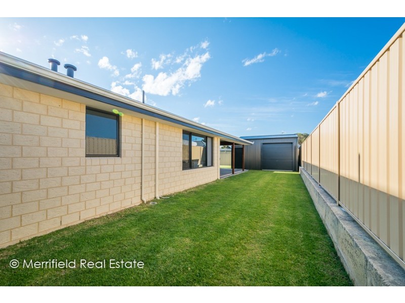 52 Hayward Crescent, Yakamia WA 6330