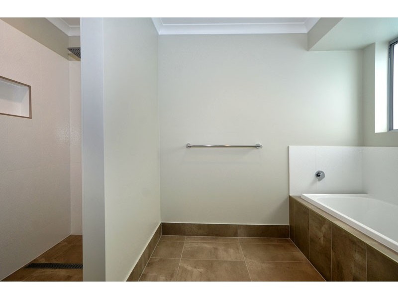 19 Galle Street, Yakamia WA 6330