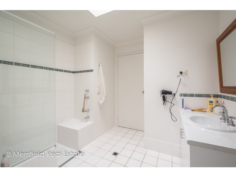 2/10 Challenge Close, Middleton Beach WA 6330