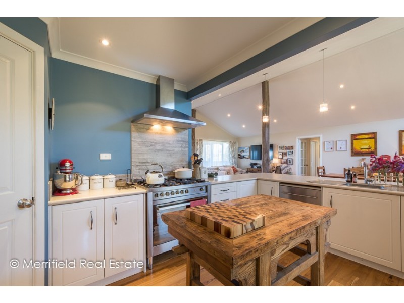 207 Deloraine Drive, Warrenup WA 6330