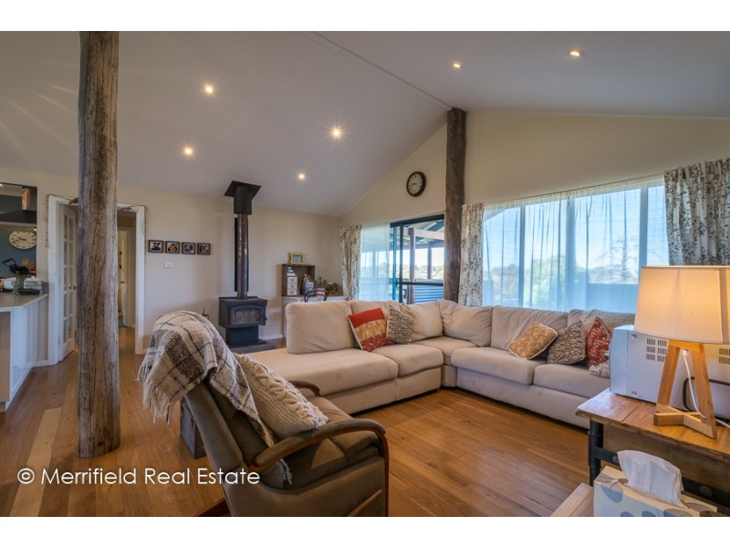 207 Deloraine Drive, Warrenup WA 6330