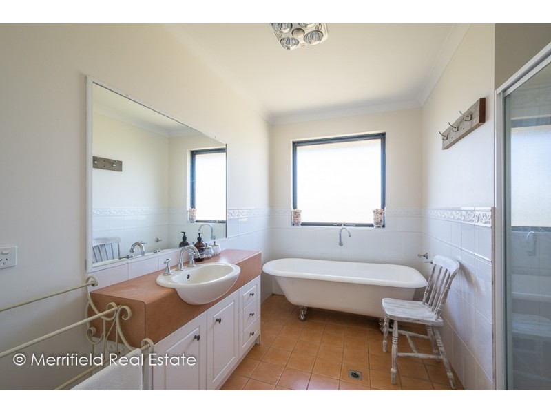 207 Deloraine Drive, Warrenup WA 6330