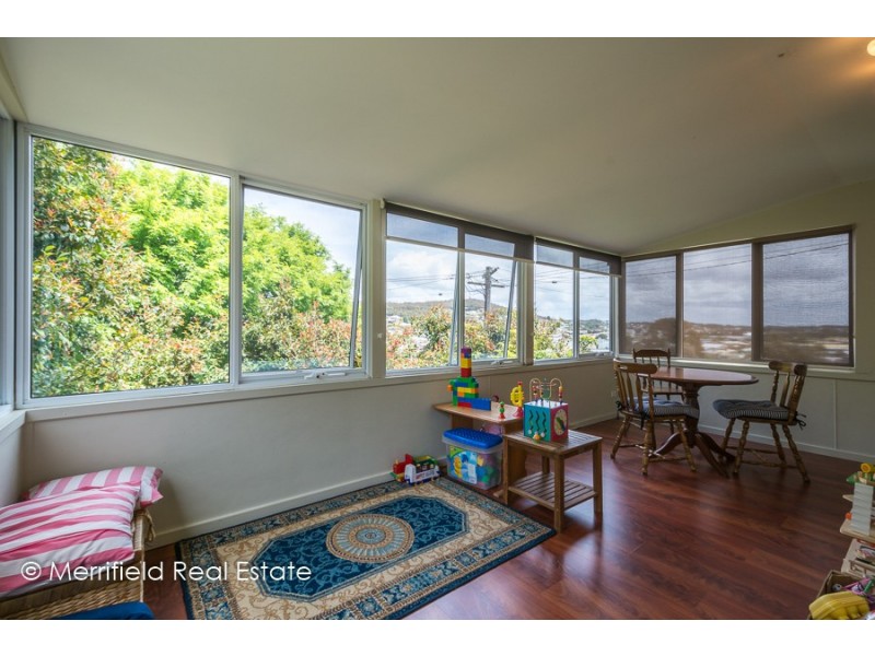 18 Munster Avenue, Mount Clarence WA 6330