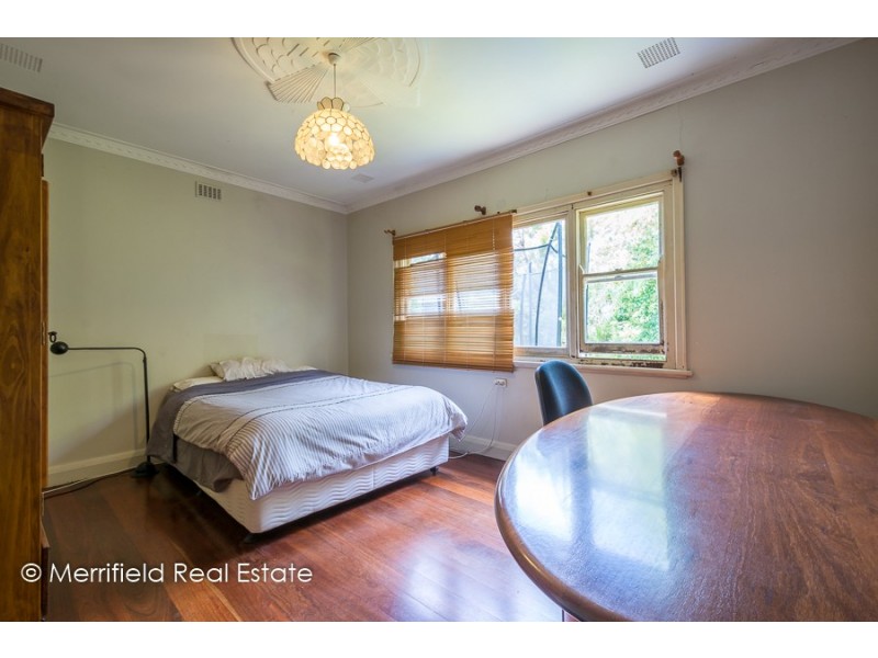 18 Munster Avenue, Mount Clarence WA 6330