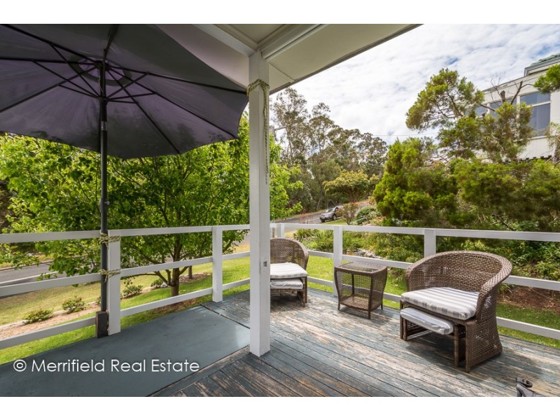 18 Munster Avenue, Mount Clarence WA 6330