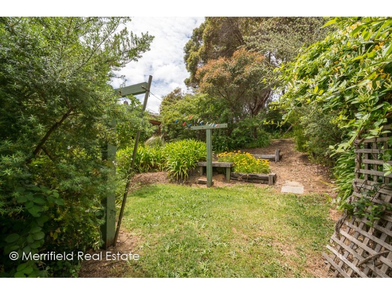 18 Munster Avenue, Mount Clarence WA 6330