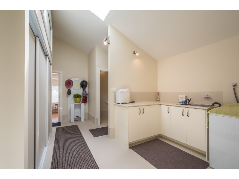 31 Prideaux Road, Lower King WA 6330