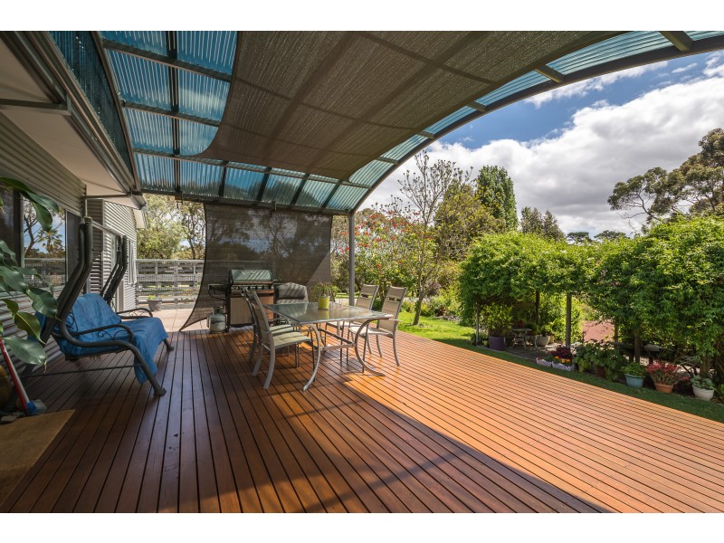 31 Prideaux Road, Lower King WA 6330