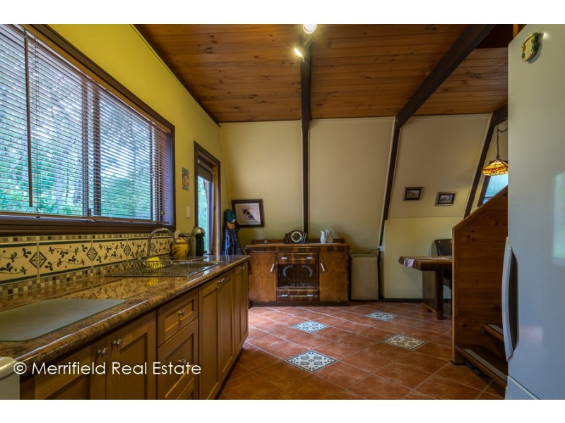 3 Bolganup Road, Porongurup WA 6324