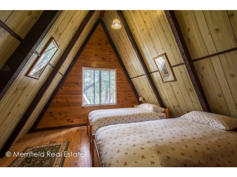 3 Bolganup Road, Porongurup WA 6324