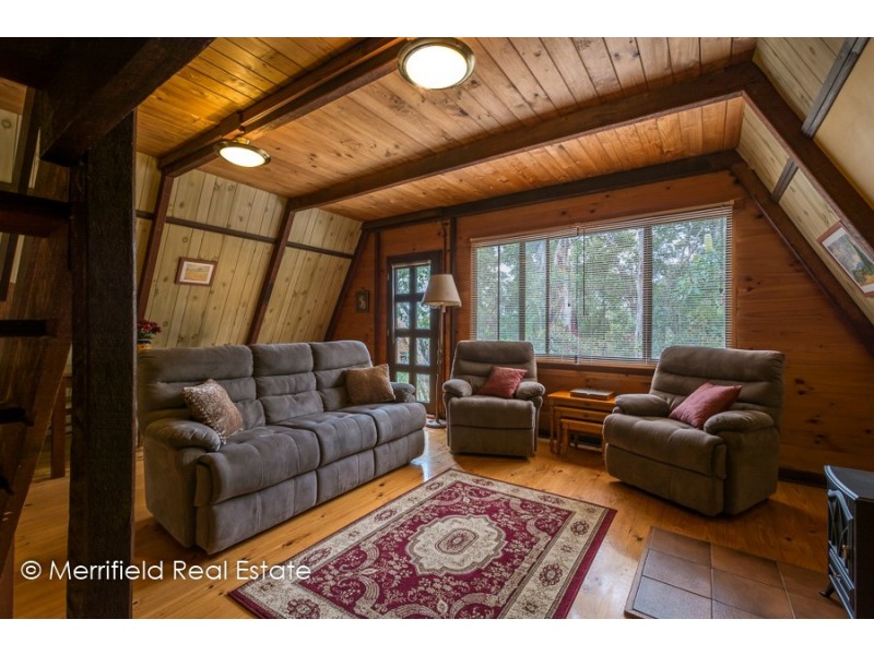 3 Bolganup Road, Porongurup WA 6324