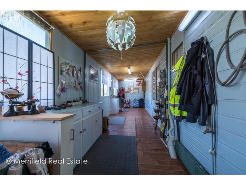 247 Siding Road, Redmond WA 6327