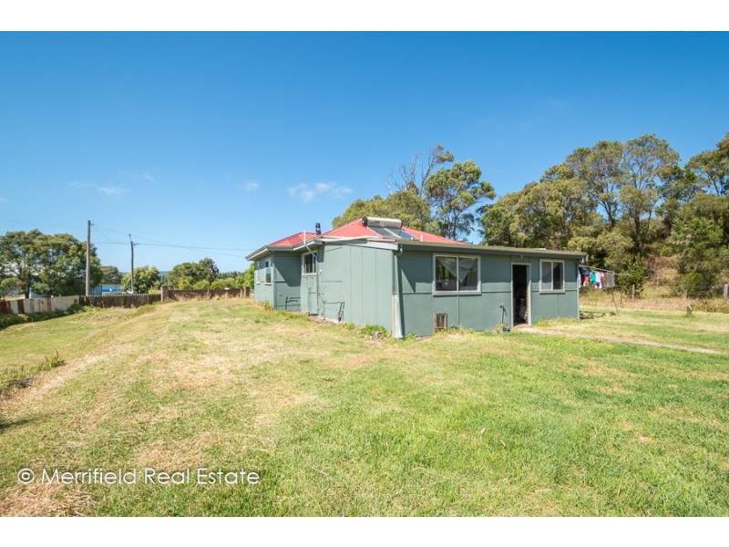 16 Harding Road, Robinson WA 6330