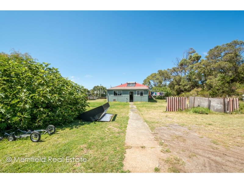 16 Harding Road, Robinson WA 6330