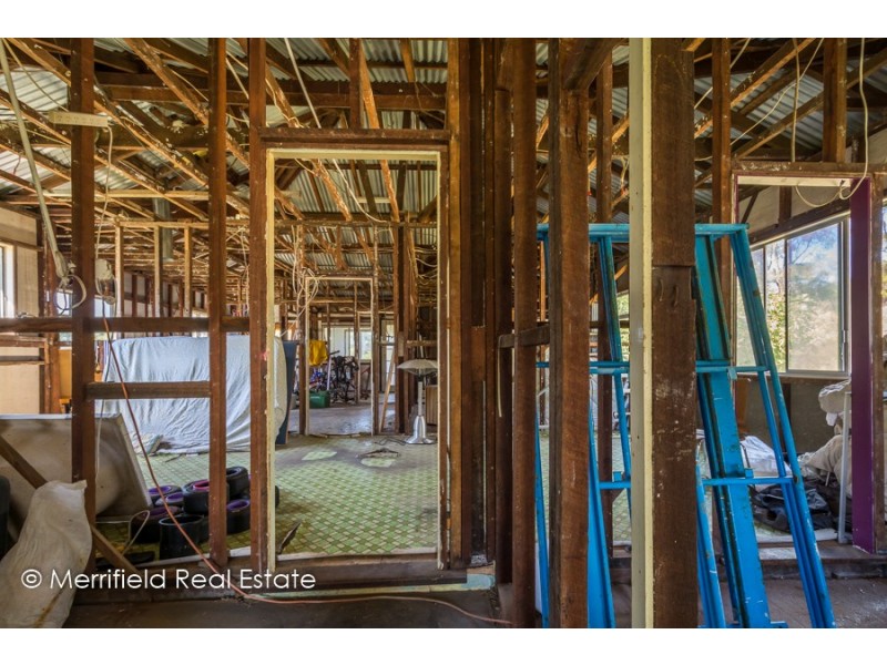 16 Harding Road, Robinson WA 6330
