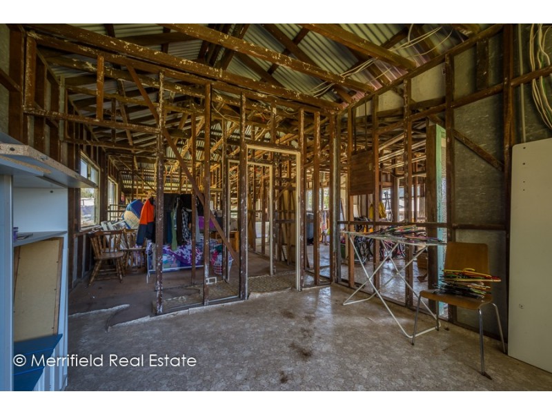 16 Harding Road, Robinson WA 6330