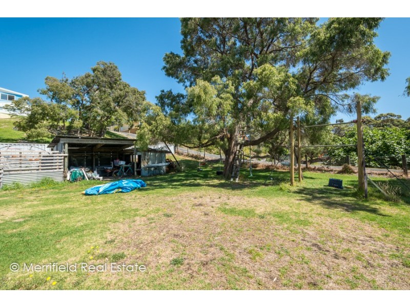 16 Harding Road, Robinson WA 6330