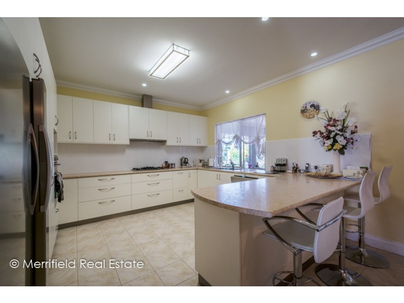 69 Randell Crescent, Warrenup WA 6330