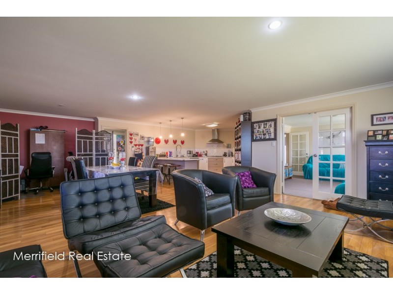 24 Grandis Way, Yakamia WA 6330