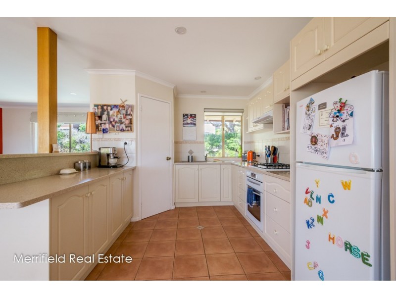 16 Burt Street, Mount Clarence WA 6330