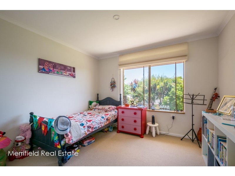 16 Burt Street, Mount Clarence WA 6330