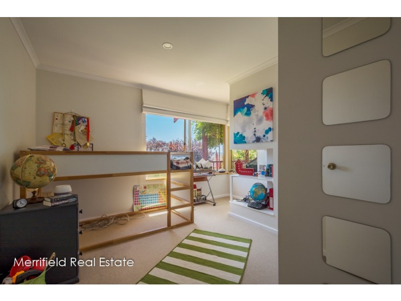 16 Burt Street, Mount Clarence WA 6330