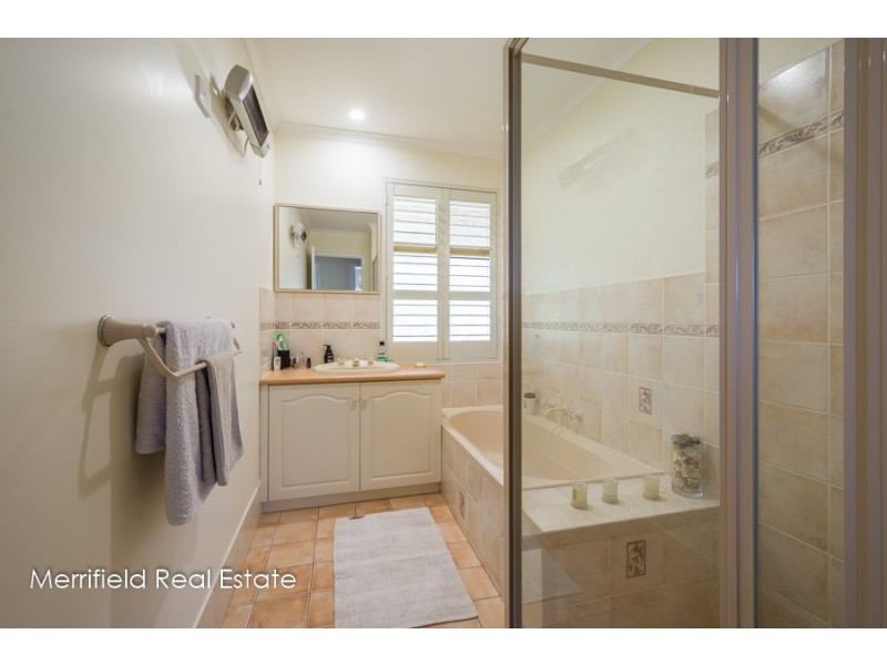 16 Burt Street, Mount Clarence WA 6330