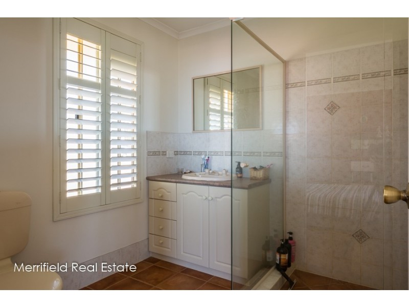 16 Burt Street, Mount Clarence WA 6330