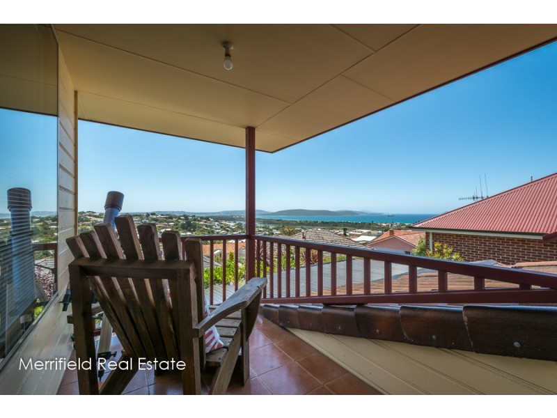 16 Burt Street, Mount Clarence WA 6330