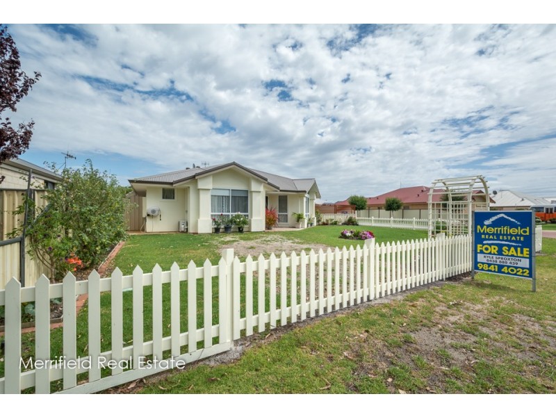 48 Lakeside Drive, Mckail WA 6330