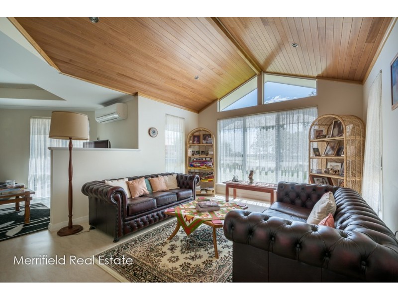 48 Lakeside Drive, Mckail WA 6330