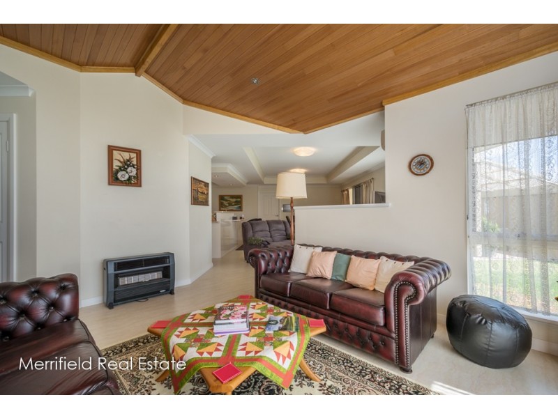 48 Lakeside Drive, Mckail WA 6330