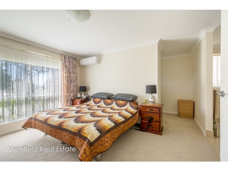 48 Lakeside Drive, Mckail WA 6330