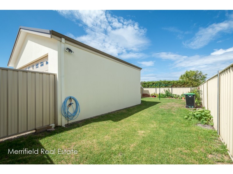 48 Lakeside Drive, Mckail WA 6330