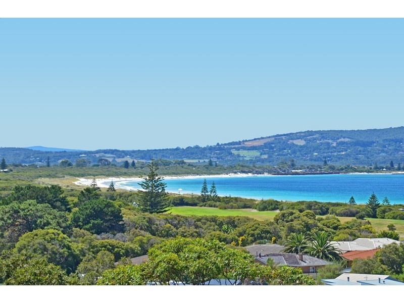 17 Wittenoom Street, Middleton Beach WA 6330