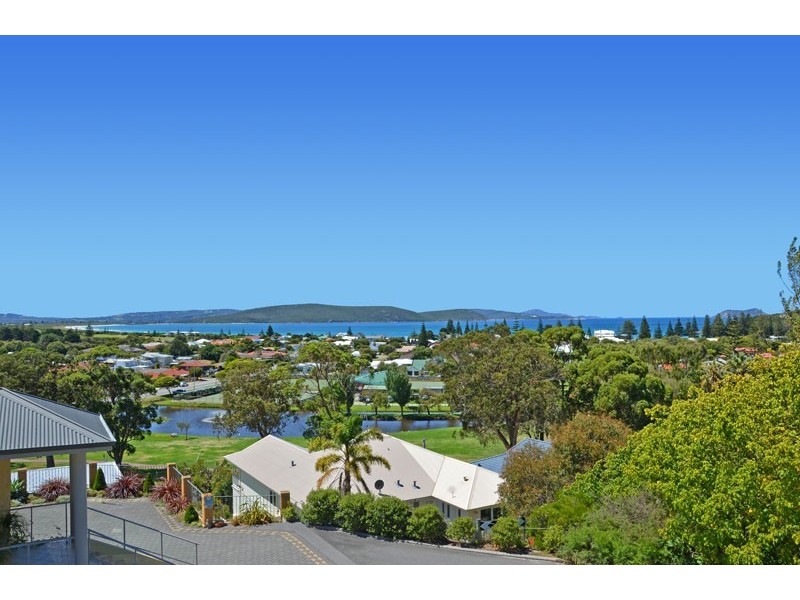 17 Wittenoom Street, Middleton Beach WA 6330