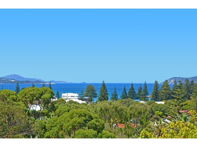 17 Wittenoom Street, Middleton Beach WA 6330
