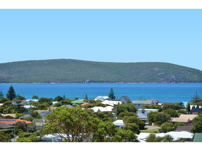 17 Wittenoom Street, Middleton Beach WA 6330