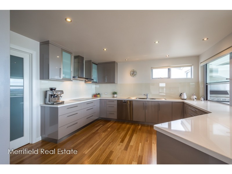 82b Hare Street, Middleton Beach WA 6330