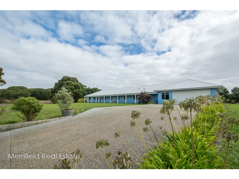 96 Home Road, Robinson WA 6330
