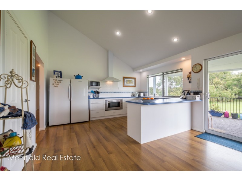 96 Home Road, Robinson WA 6330