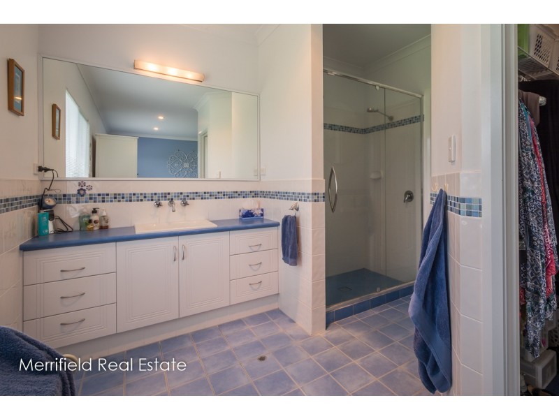 96 Home Road, Robinson WA 6330