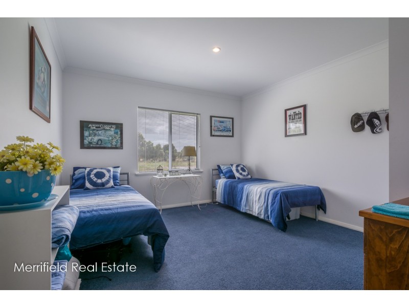 96 Home Road, Robinson WA 6330