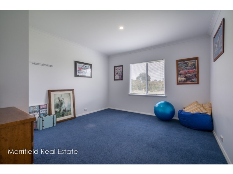 96 Home Road, Robinson WA 6330