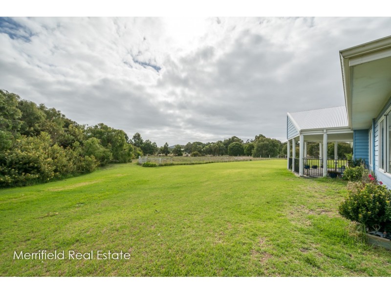 96 Home Road, Robinson WA 6330